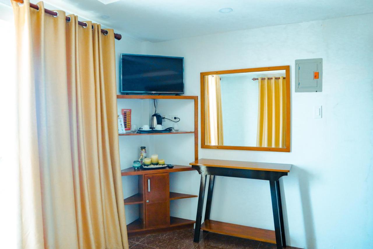 Youhan Beach Resort San Antonio  Dış mekan fotoğraf